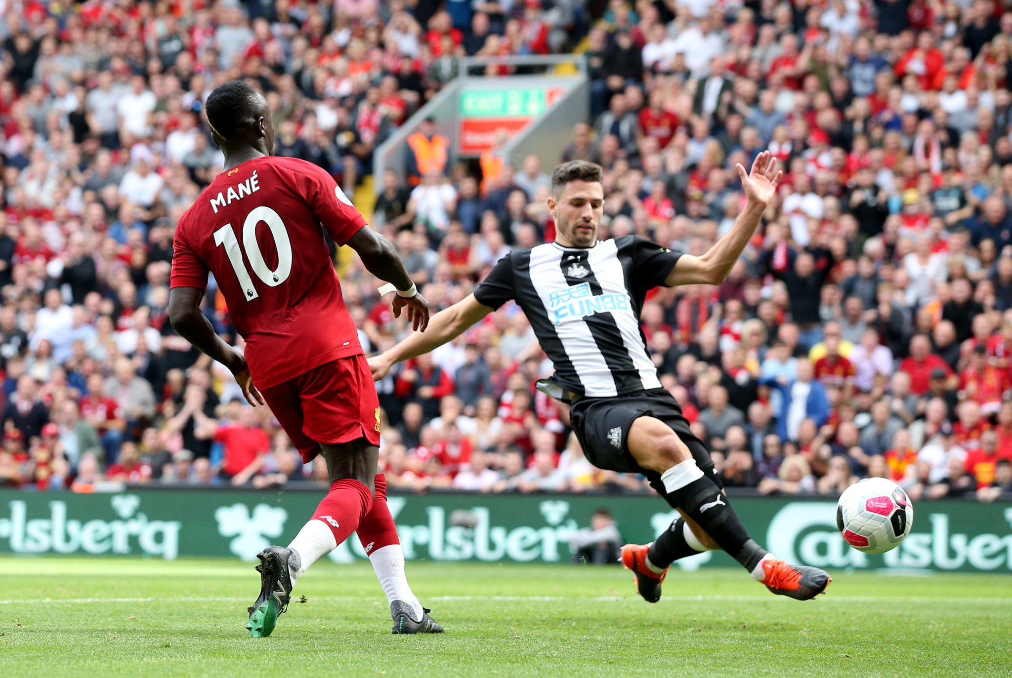 嫌疑人的逃 嫌疑人的逃